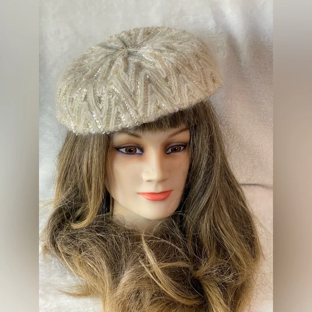 Amazing vintage Modern Miss cream iridescent sequence fascinator hat derby pill